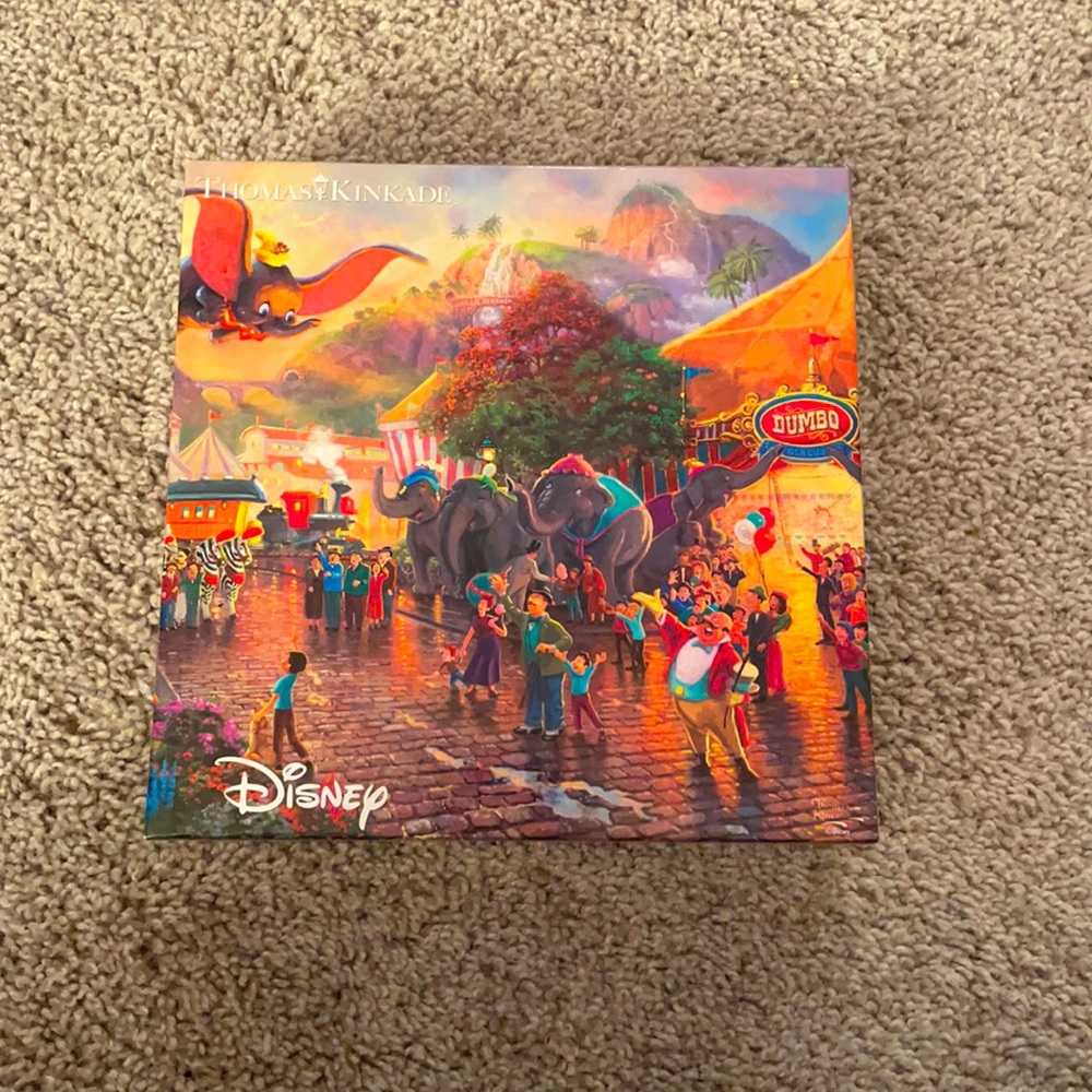 Disney Dumbo Thomas Kinkade 750 Piece Puzzle
